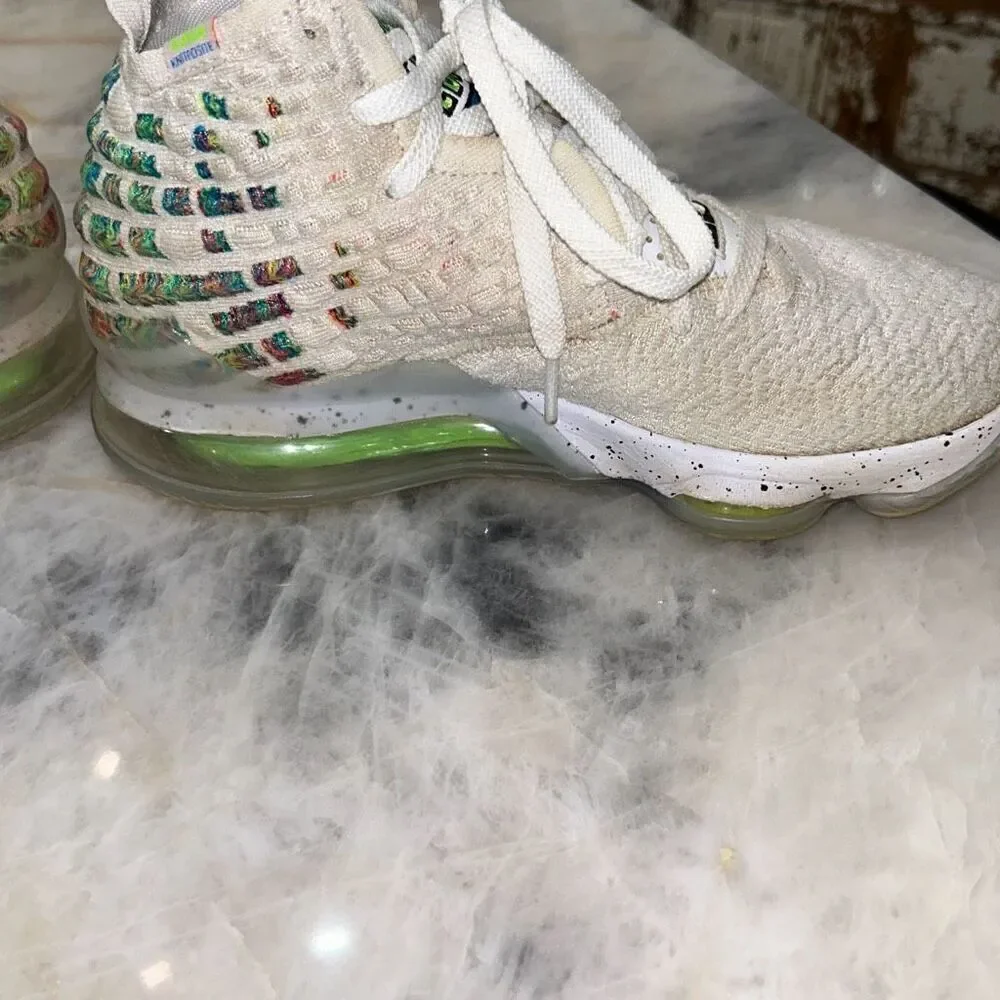 Nike LeBron 17 Air Command Force sz 5.5 youth